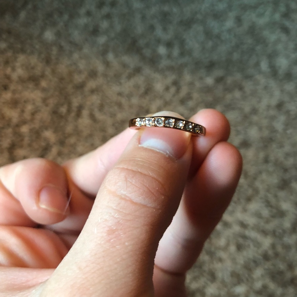 Yanbal Stackable Rings w/crystals 💍 - Picture 4 of 4